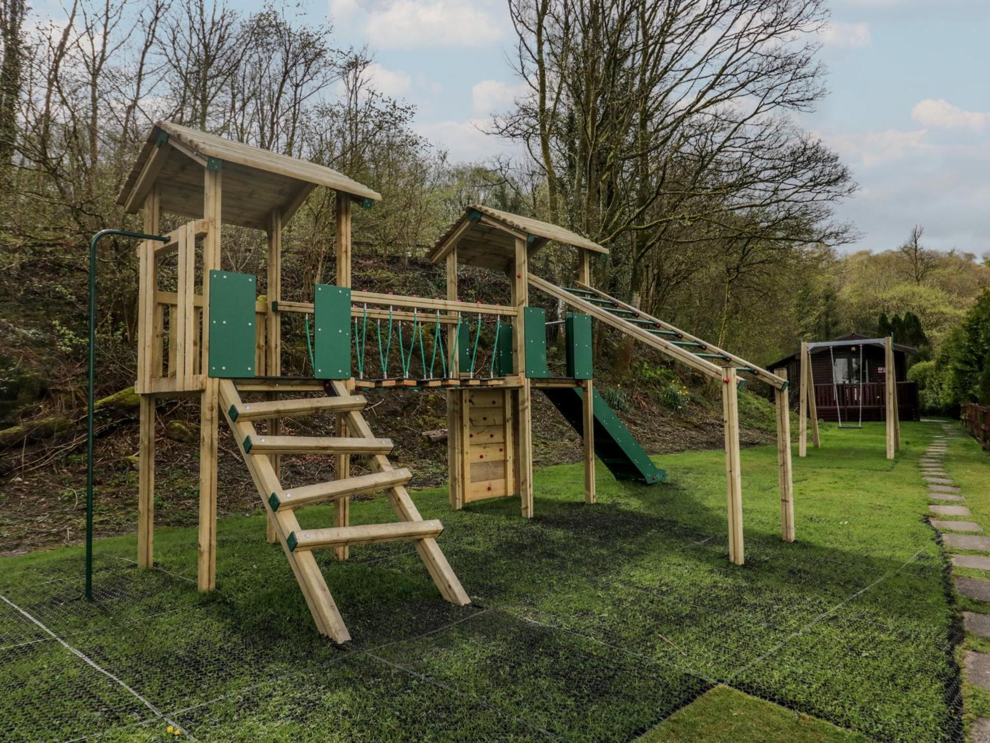 Woof Luxury Family Pod Villa Keswick  Eksteriør bilde